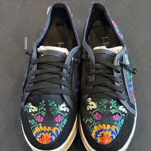Colorful Floral Embroidered Women's Sneakers